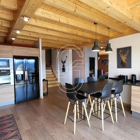 Altitude 1700 Chalet